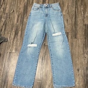 brand Vylette high rise light blue Mom Jeans.